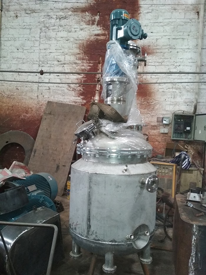 已完工的反應(yīng)釜